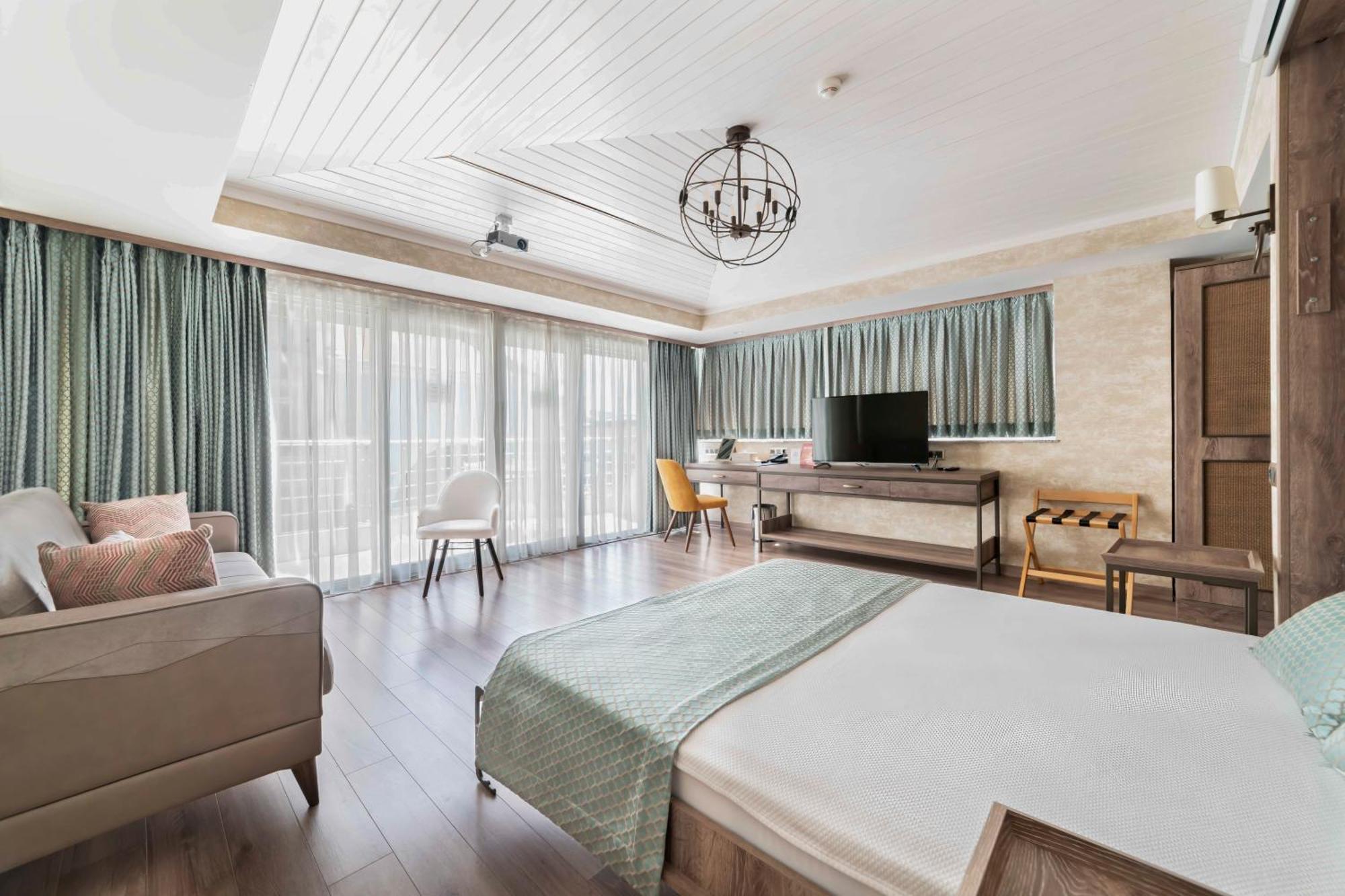 Castle Franco Suites Istanbulská provincie Exteriér fotografie