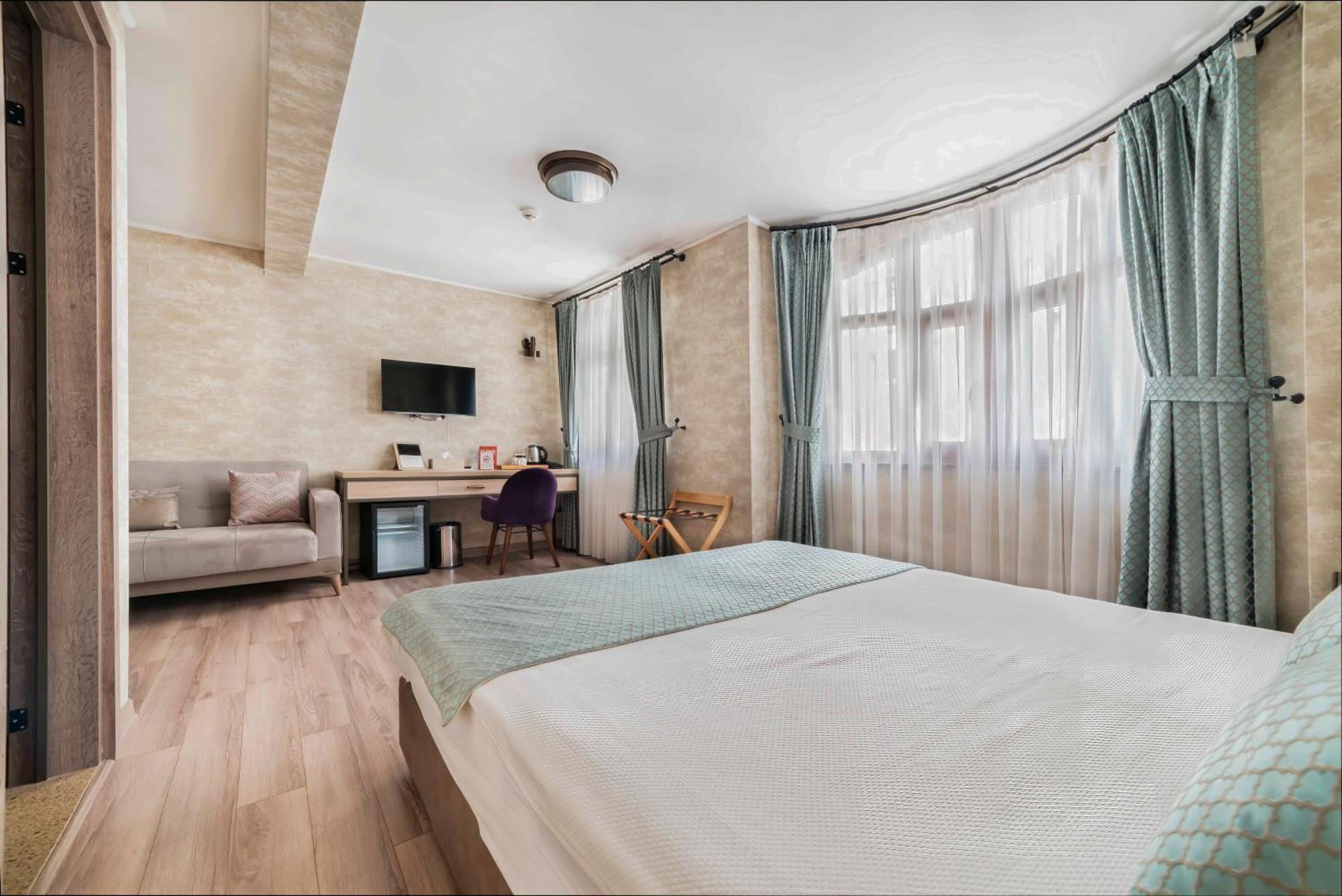 Castle Franco Suites Istanbulská provincie Exteriér fotografie